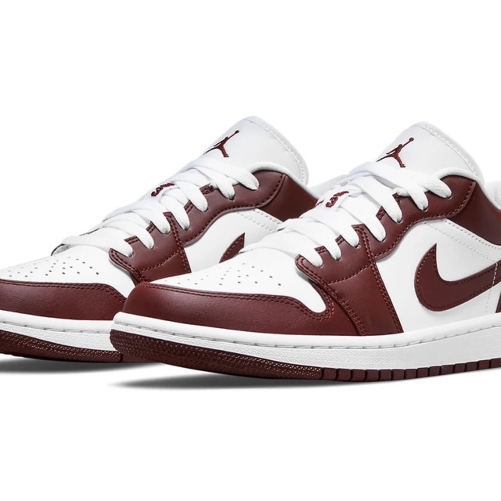 Jordan 1 Low Team Red